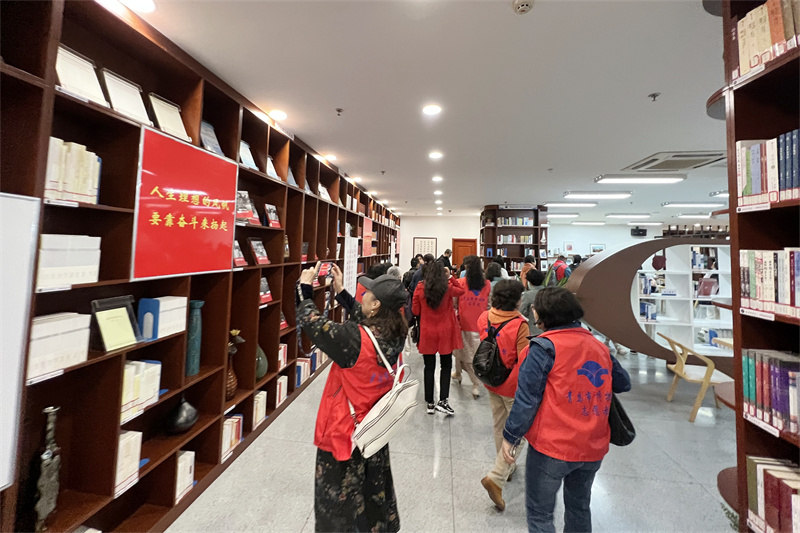 参观海军潜艇学院 (3).jpg