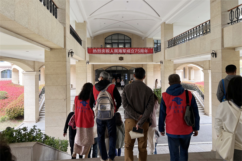 参观海军潜艇学院 (4).jpg