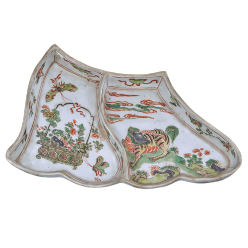 五彩花蝶纹多格盘