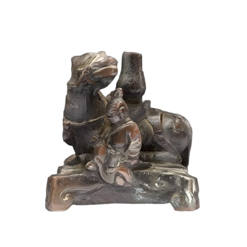 跪卧状铜马香墩