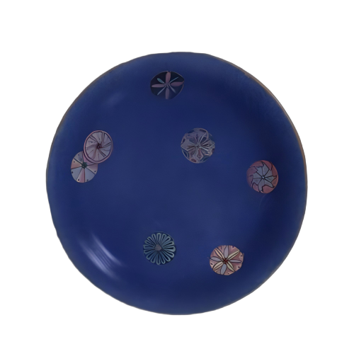 锦地团花纹瓷盘