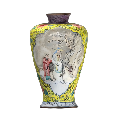 画珐琅开光人物纹瓶