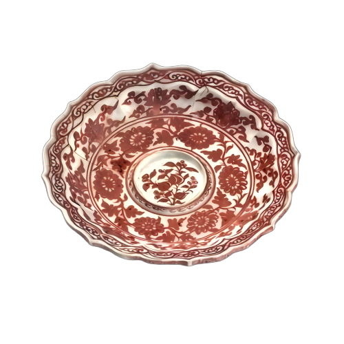 景德镇窑釉里红缠枝菊纹盏托